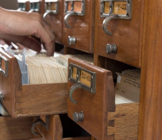 Meble do archiwum – jak zapewnić odpowiednią nośność? Meble do archiwum - jak zapewnić odpowiednią nośność
